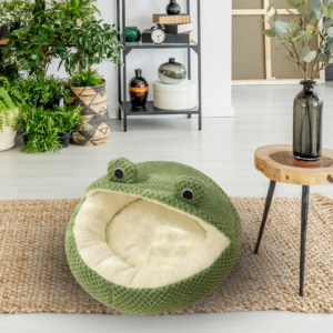 Cozy Frog Pet Bed